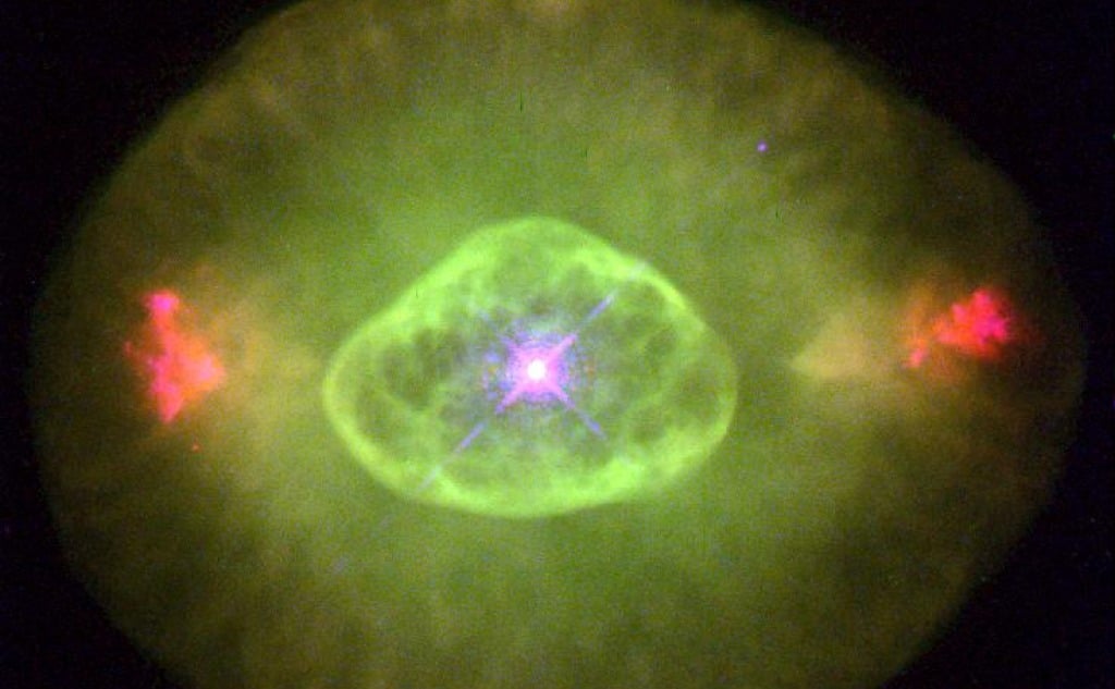 Blinking Eye Nebula: Fascinating Facts (NGC 6826).